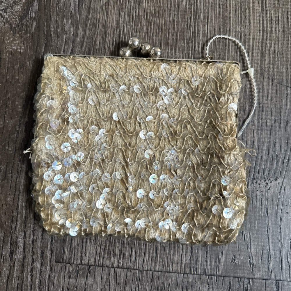Elegant Gold Sequin Clutch